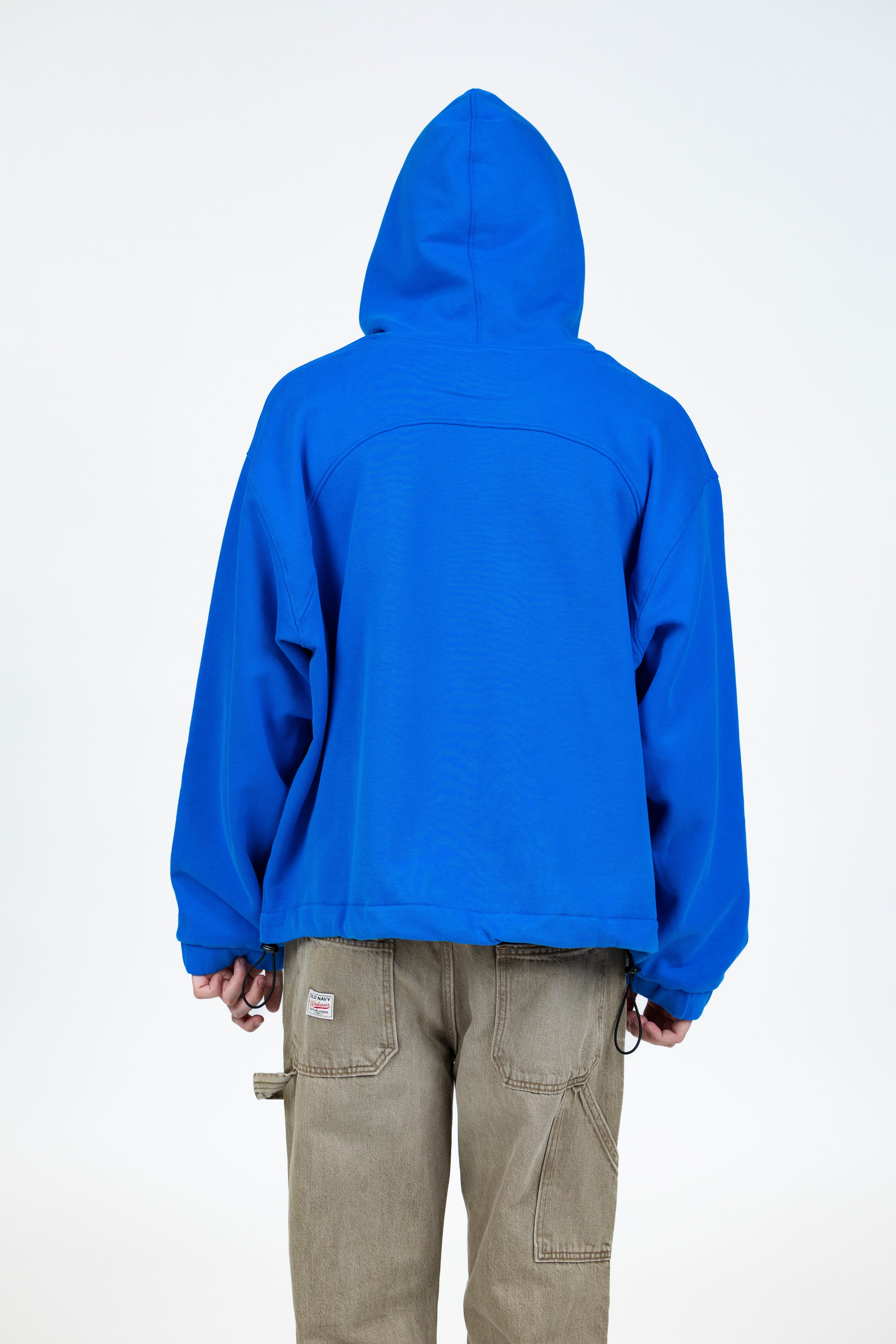 Jonas is wearing a size XL 