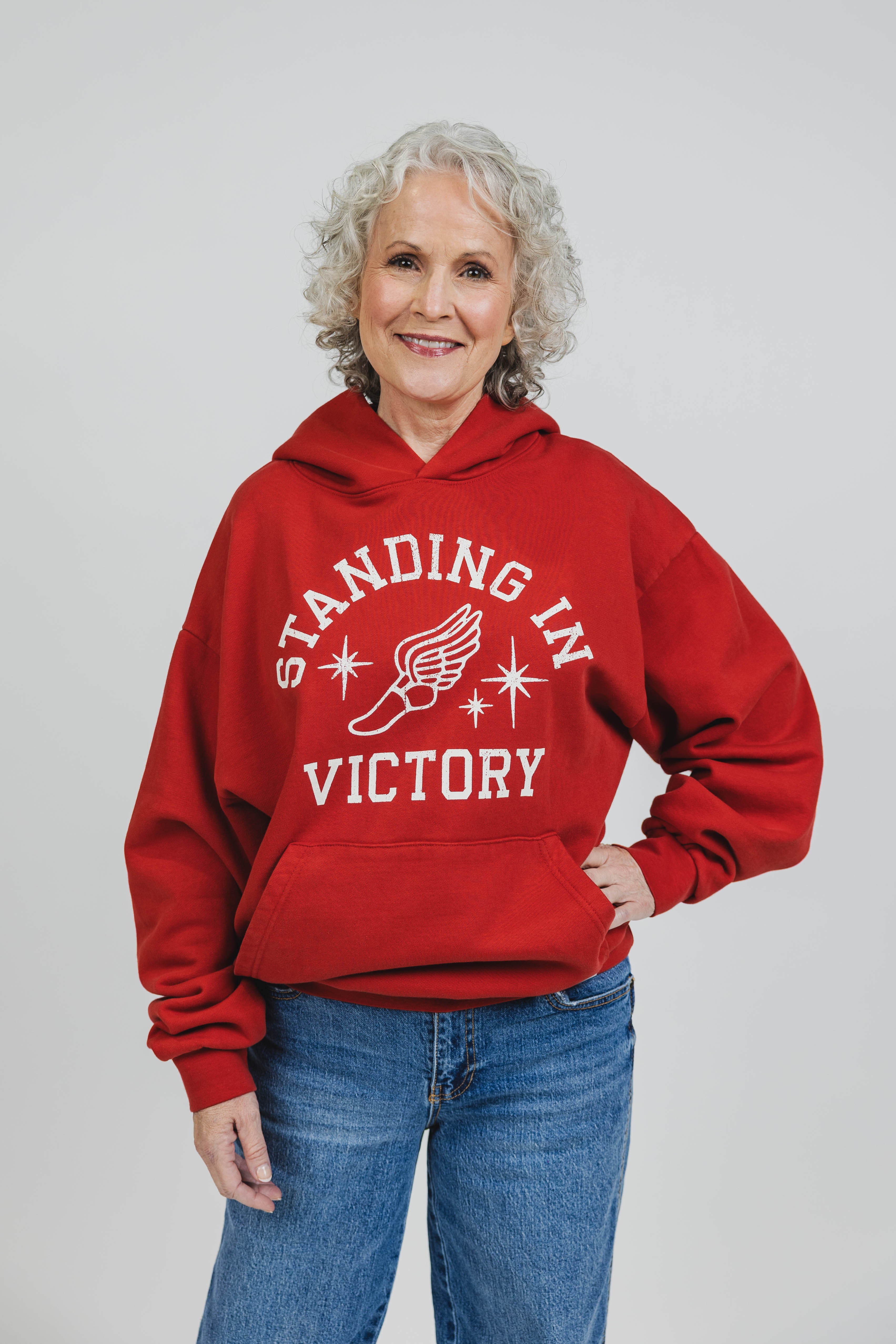 Linda Jo is 5'4" and wears a size S