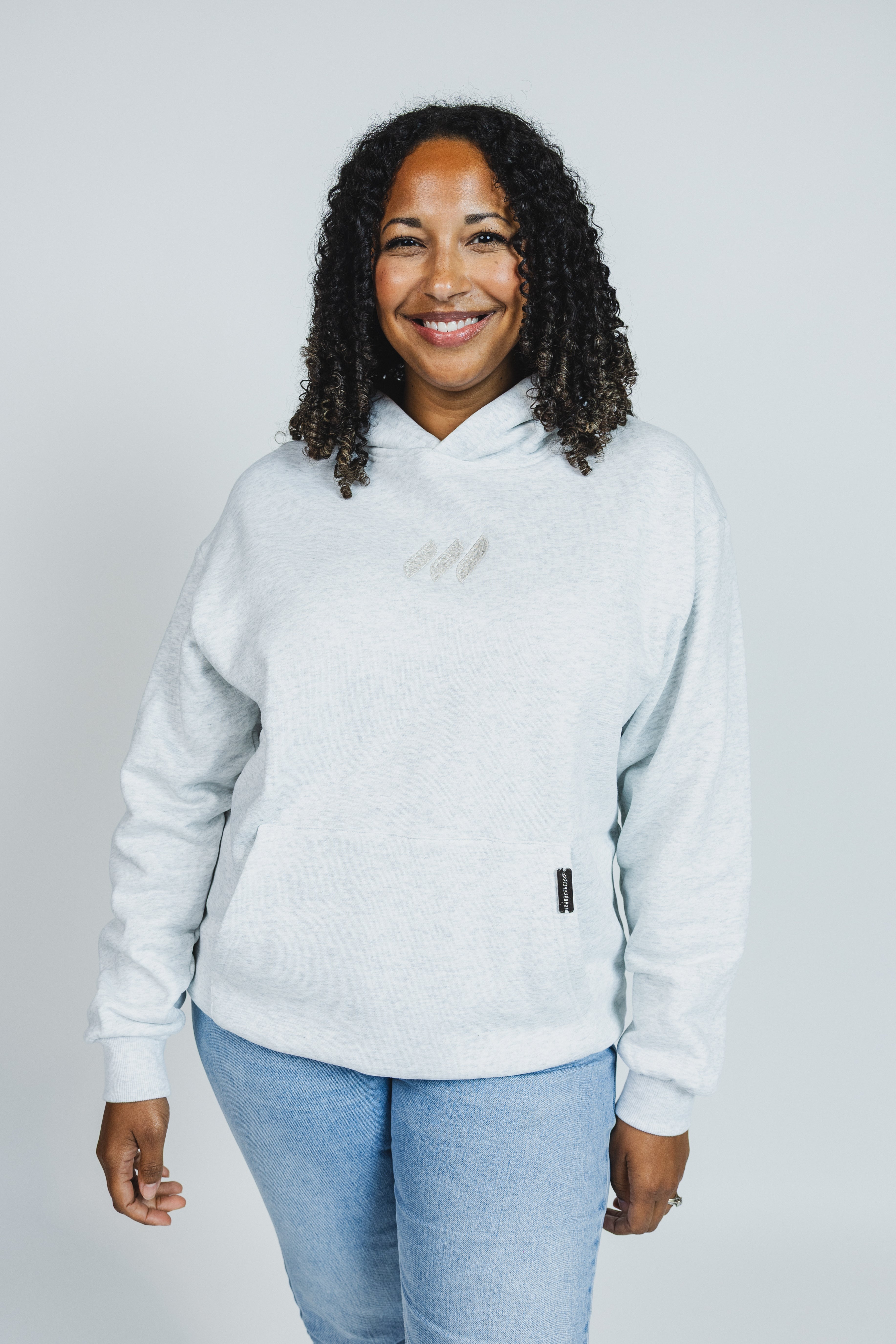 Aarikah is wearing a size L