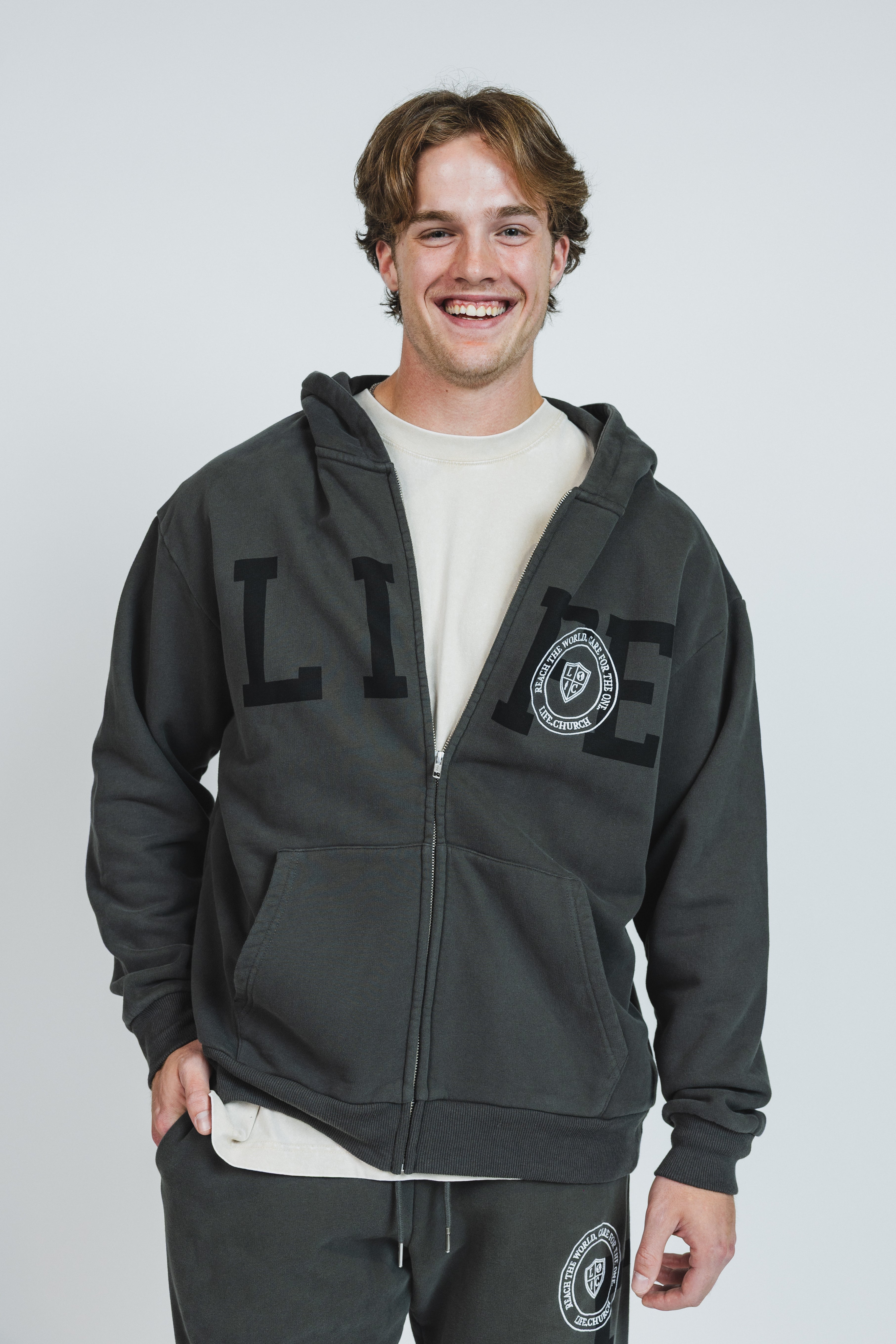 Life Relaxed Full-Zip