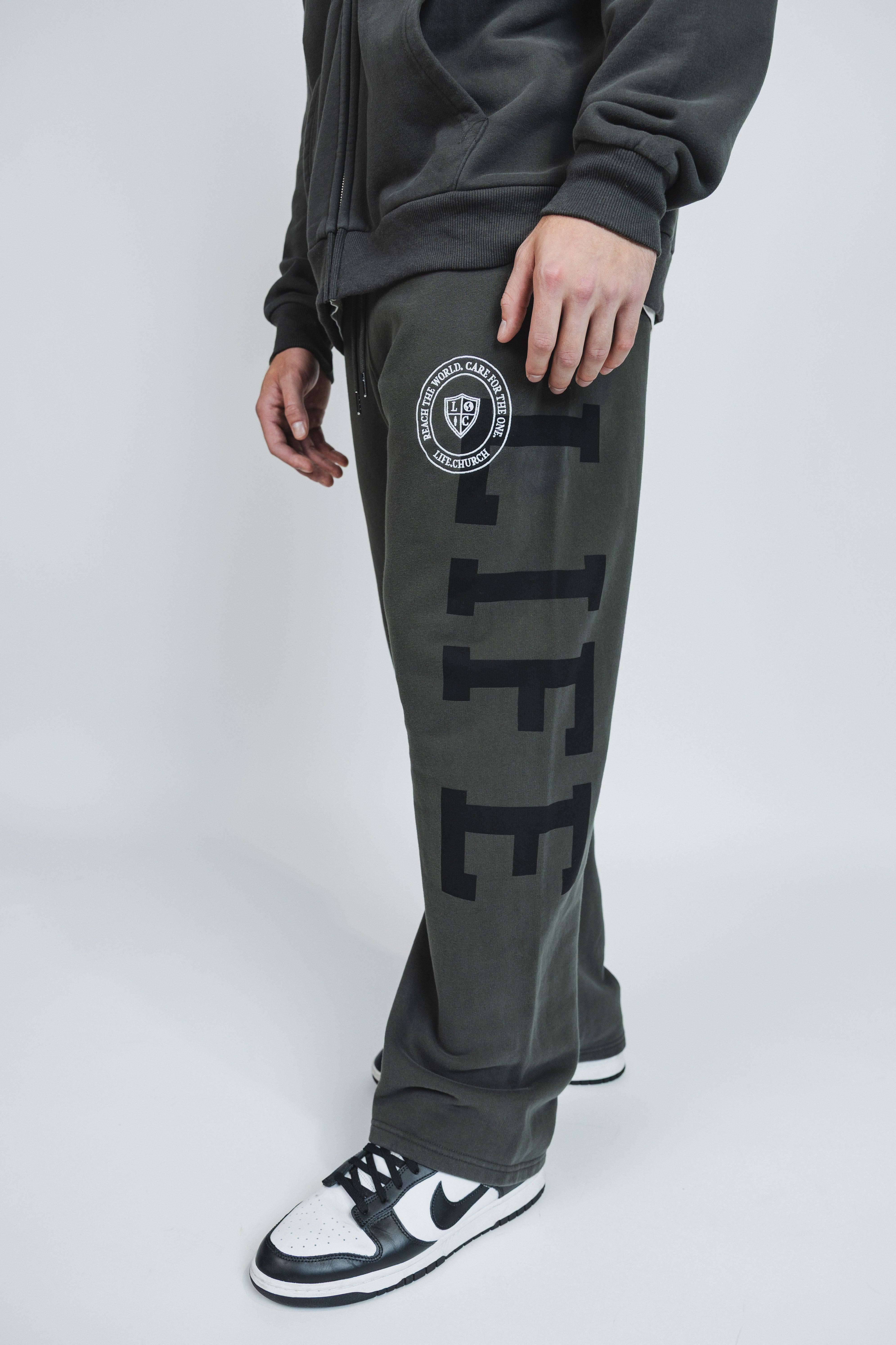 Life Relaxed Sweatpants