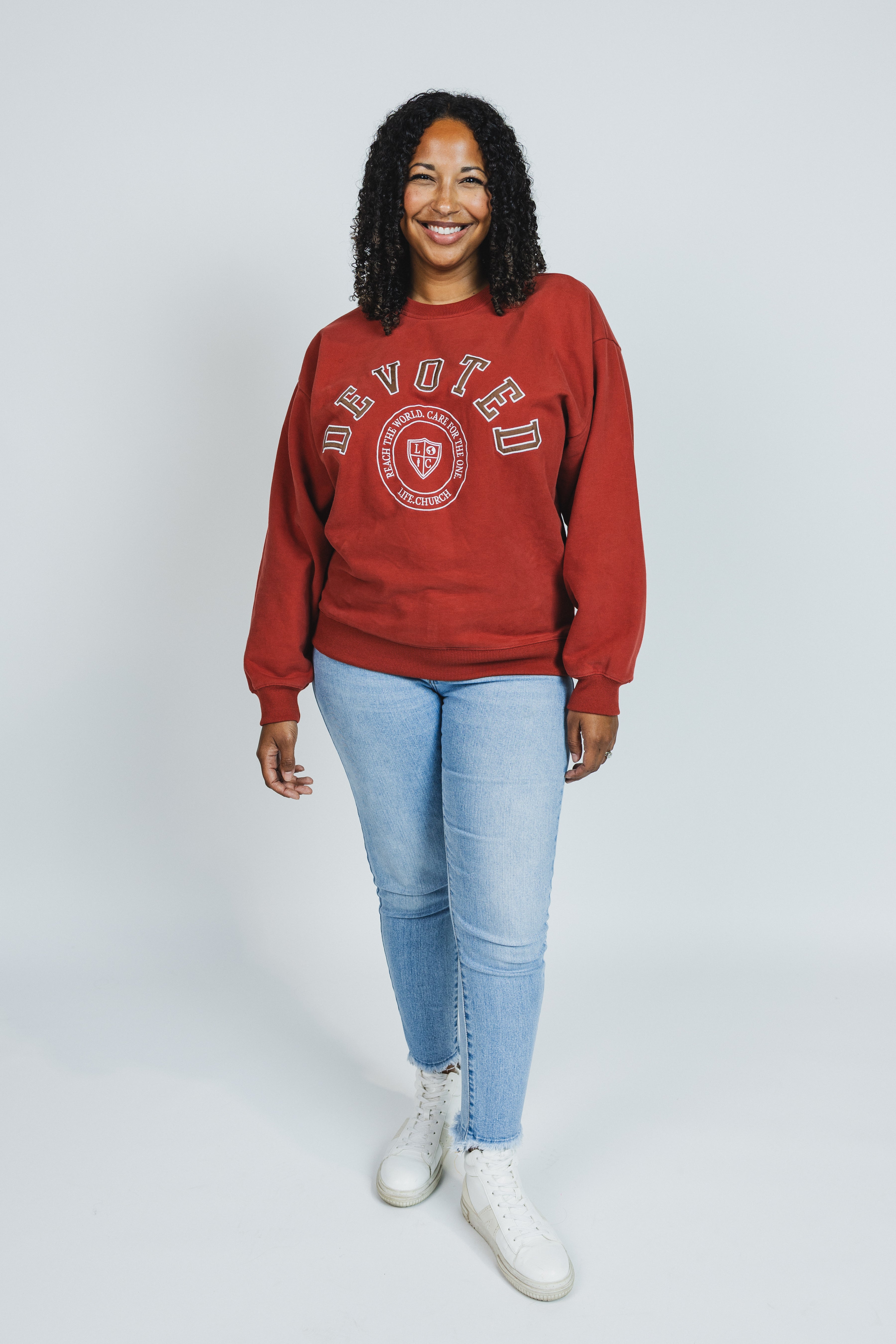 Aarikah is wearing a size L